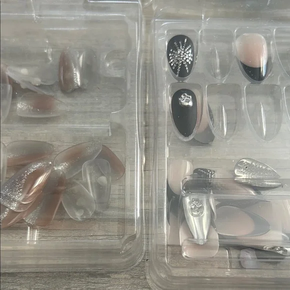 Kiss Brand - Bundle of Press on Nails - Mixed sizes/colors (not full sets) - Picture 7 of 10